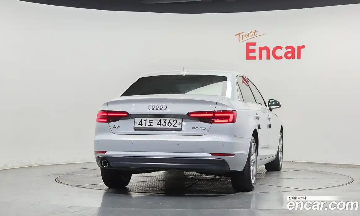 Audi A4 2018 2.0 Автомат в Москве № 723537, фото 4