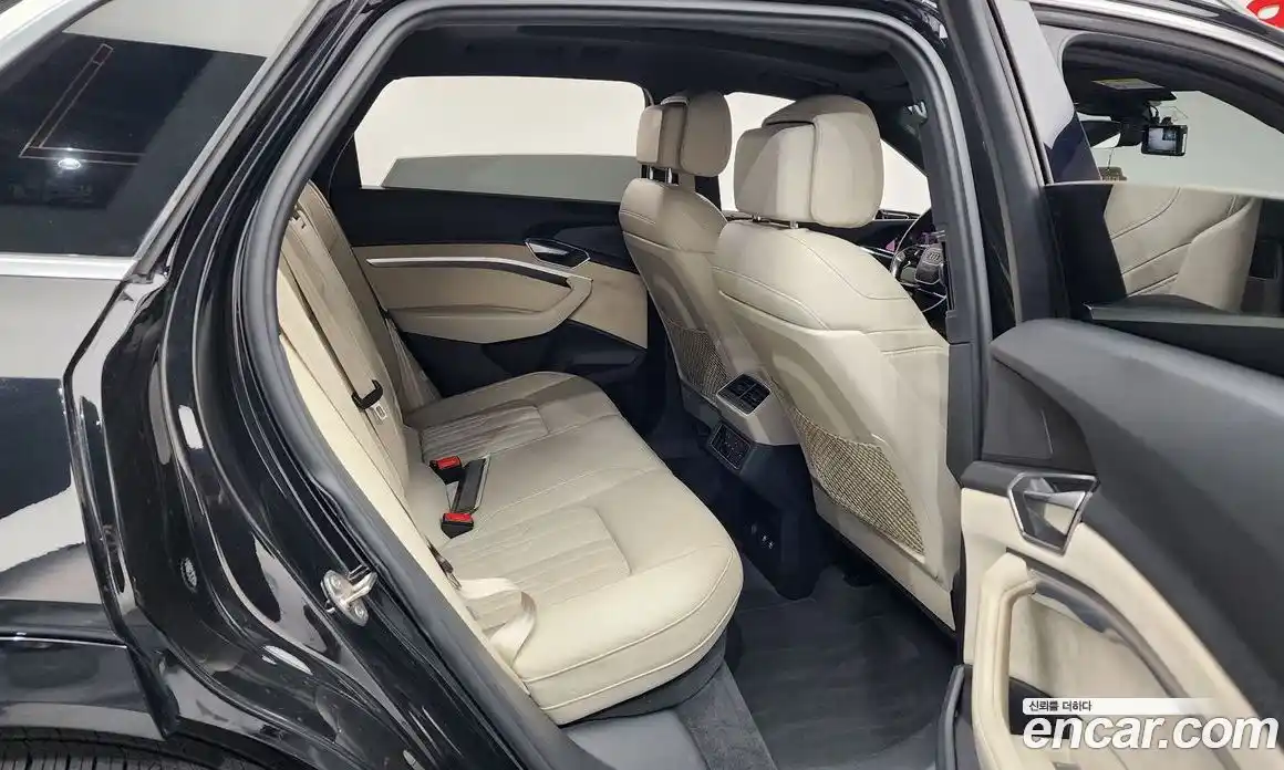 Audi e-tron 2020 0.2 Автомат в Москве № 723775, фото 12