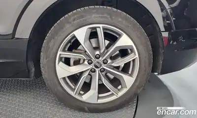 Audi e-tron 2020 0.2 Автомат в Москве № 723775, миниатюра 5