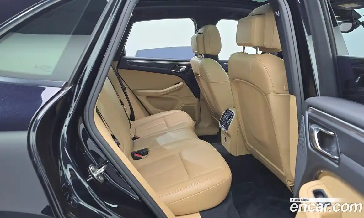 Porsche Macan 2017 2.0 Автомат в Москве № 724217, фото 12