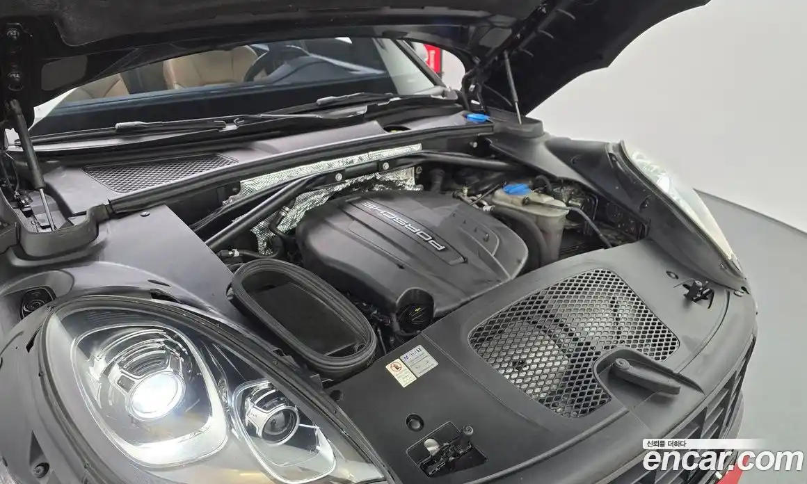 Porsche Macan 2017 2.0 Автомат в Москве № 724217, фото 6