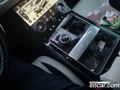 Land Rover Range-Rover Velar 2018 2.0 Автомат в Москве № 724606, миниатюра 7