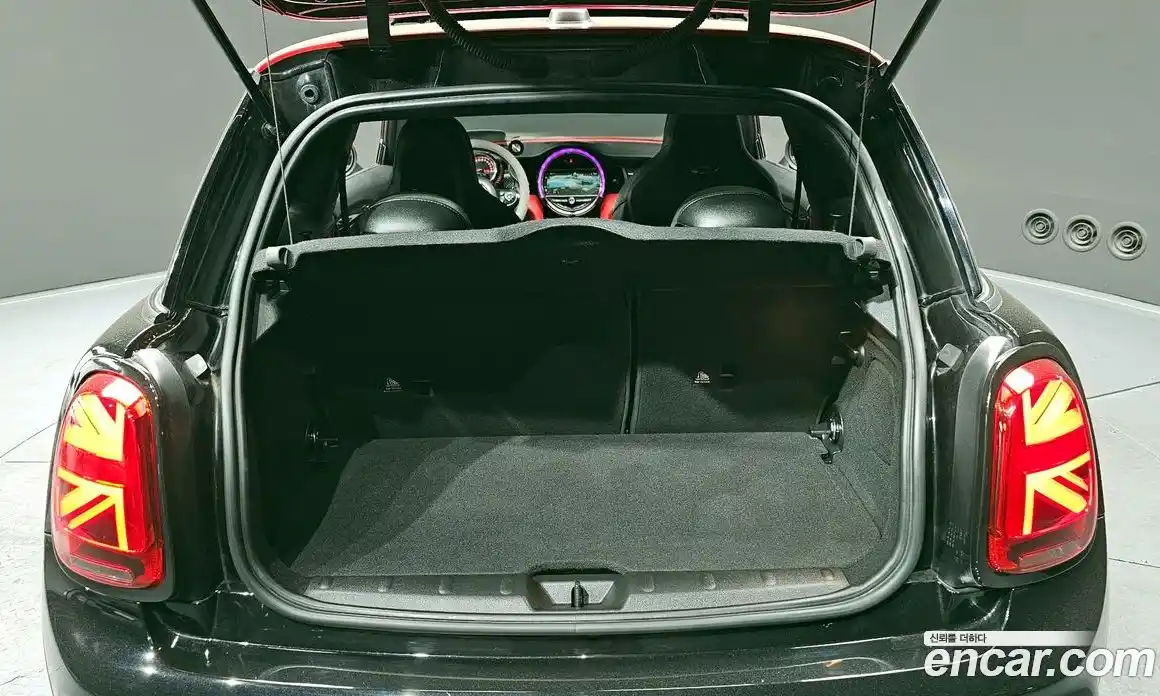 Mini Cooper 2017 2.0 Автомат в Москве № 724902, фото 20