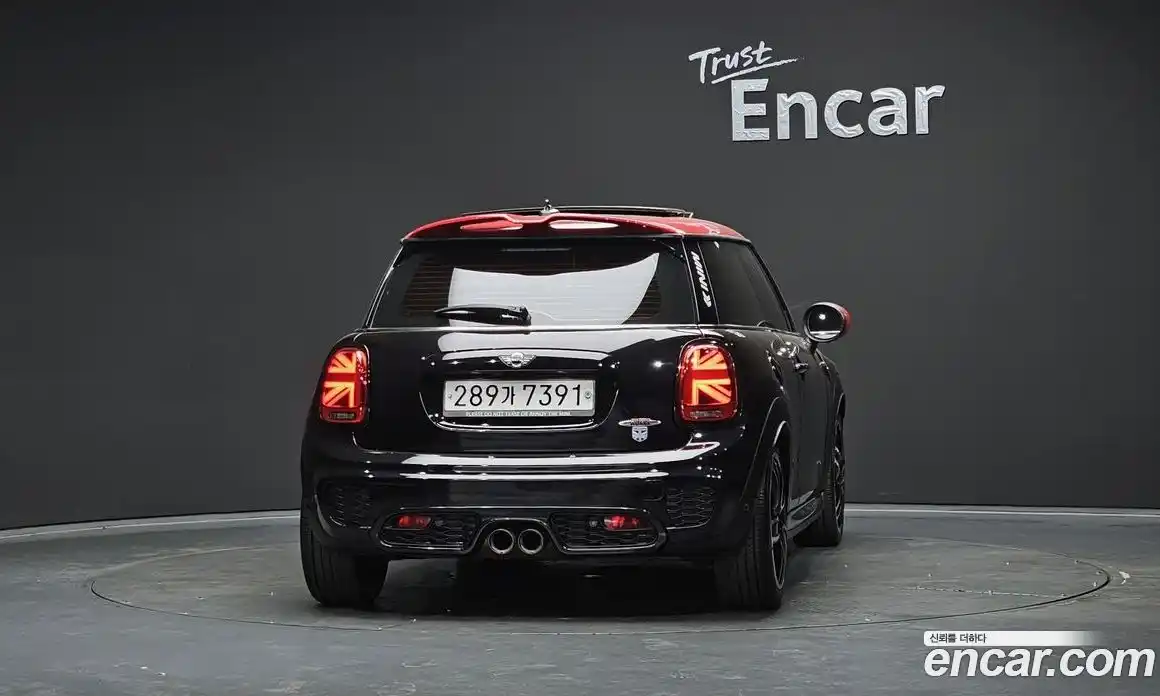 Mini Cooper 2017 2.0 Автомат в Москве № 724902, фото 4