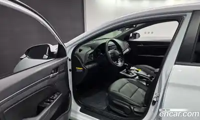 Hyundai Avante 2020 1.6 Автомат в Москве № 745360, миниатюра 11