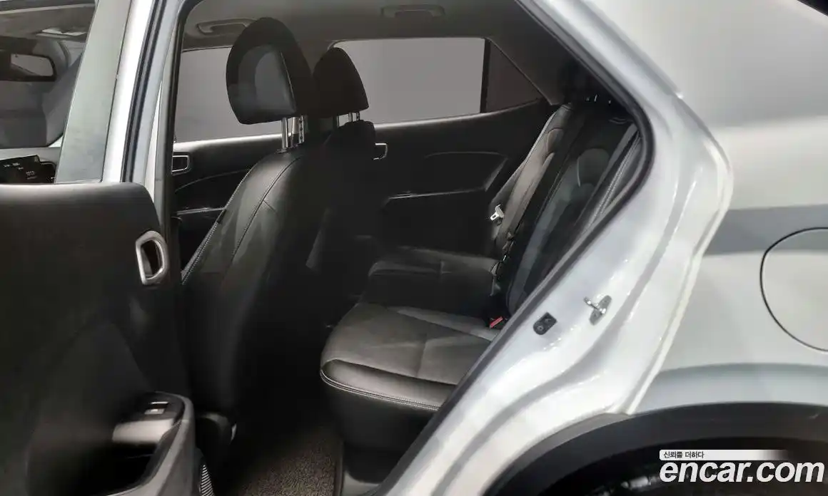 Hyundai Venue 2020 1.6 Автомат в Москве № 745653, фото 13