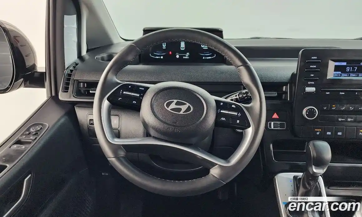 Hyundai Staria 2024 3.5 Автомат в Москве № 745796, фото 13