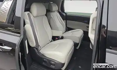 Kia Canival 2023 3.5 Автомат в Москве № 746221, миниатюра 12