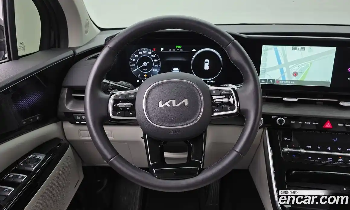 Kia Canival 2023 3.5 Автомат в Москве № 746221, фото 13