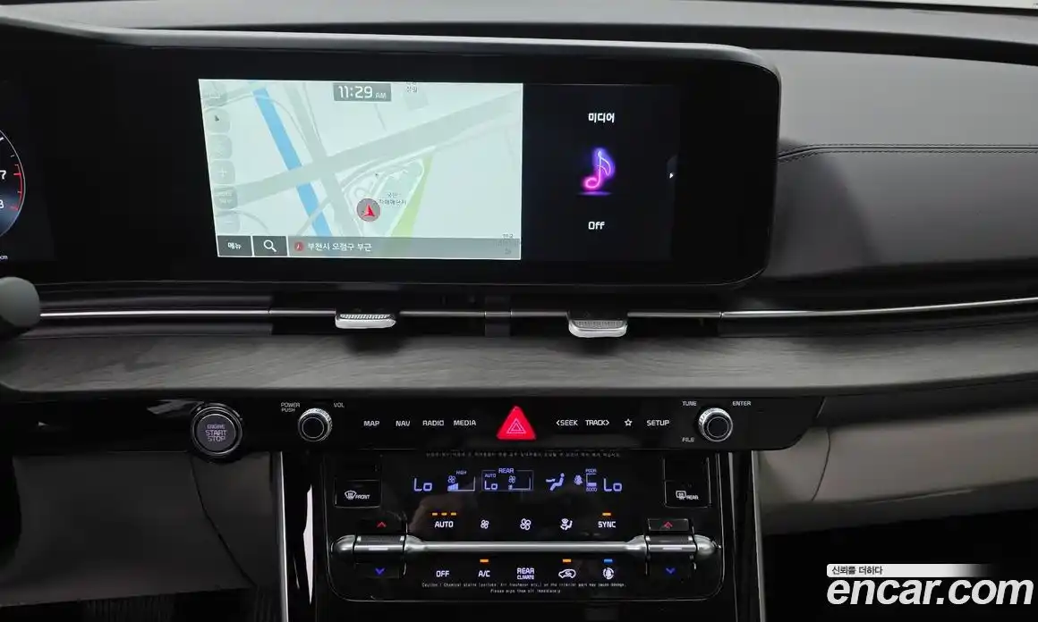 Kia Canival 2023 3.5 Автомат в Москве № 746221, фото 14