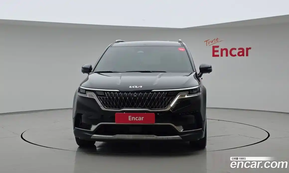 Kia Canival 2023 3.5 Автомат в Москве № 746221, фото 3