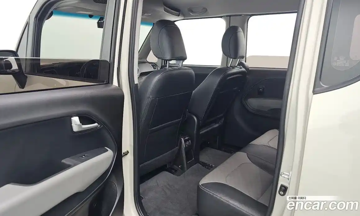 Kia Ray 2019 1.0 Автомат в Москве № 746461, фото 11