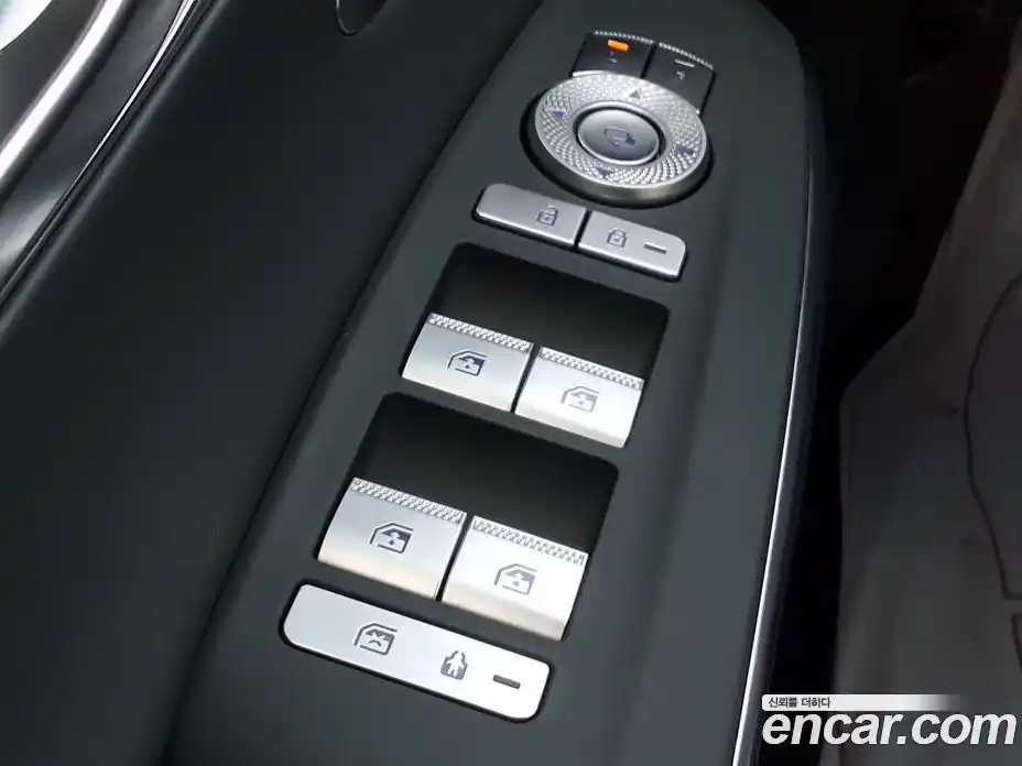 Genesis GV70 2023 2.5 Автомат в Москве № 746595, фото 16