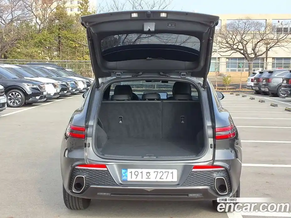 Genesis GV70 2023 2.5 Автомат в Москве № 746595, фото 8