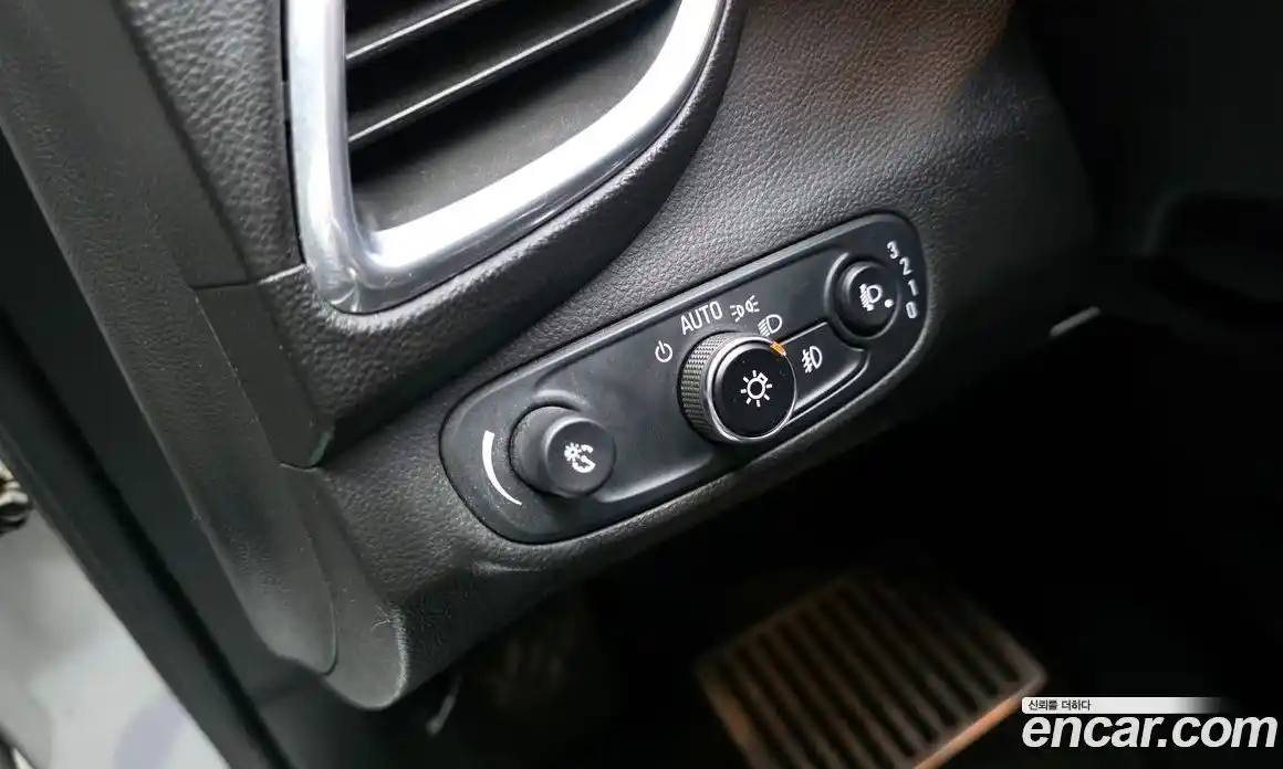 Chevrolet Trax 2017 1.4 Автомат в Москве № 747847, фото 19