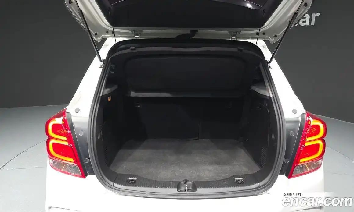 Chevrolet Trax 2017 1.4 Автомат в Москве № 747847, фото 20