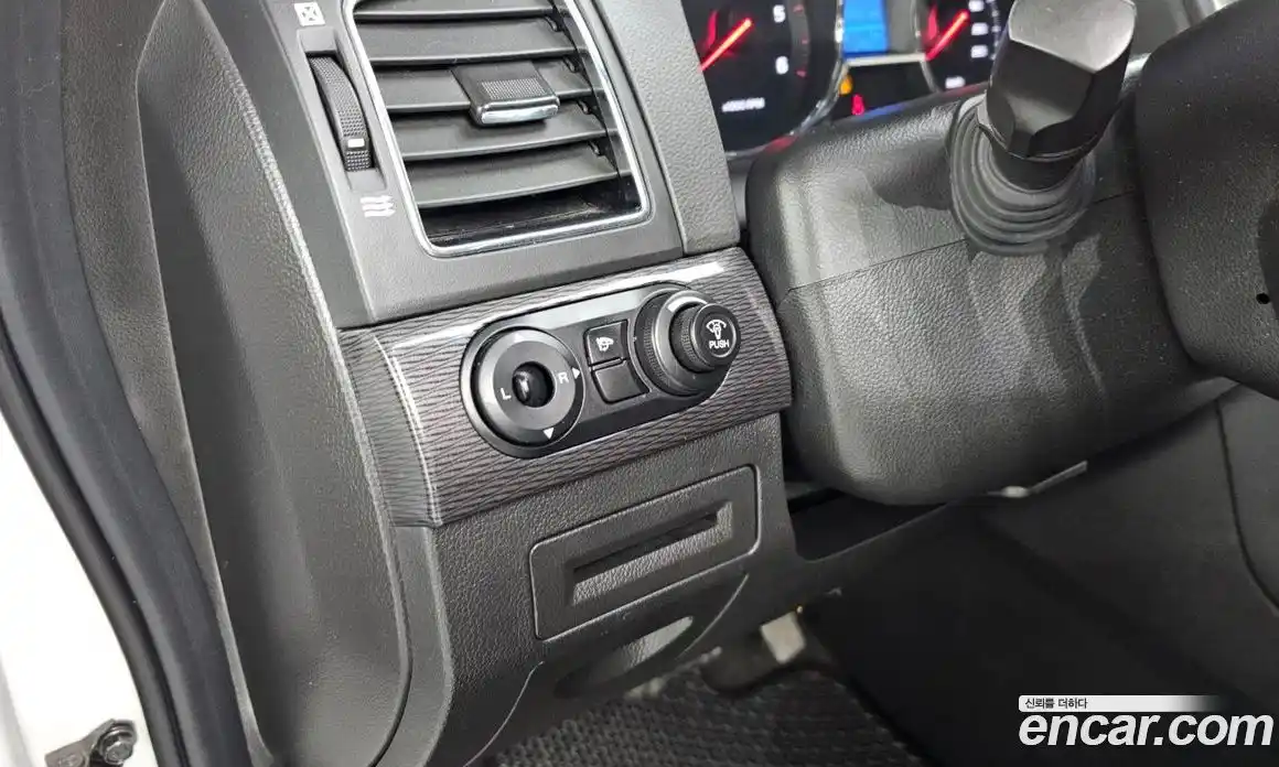 Chevrolet Captiva 2015 2.2 Автомат в Москве № 747927, фото 19