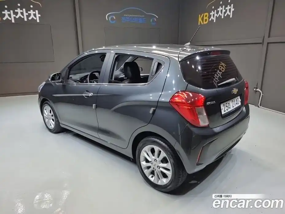 Chevrolet Spark 2018 1.0 Автомат в Москве № 748032, фото 4
