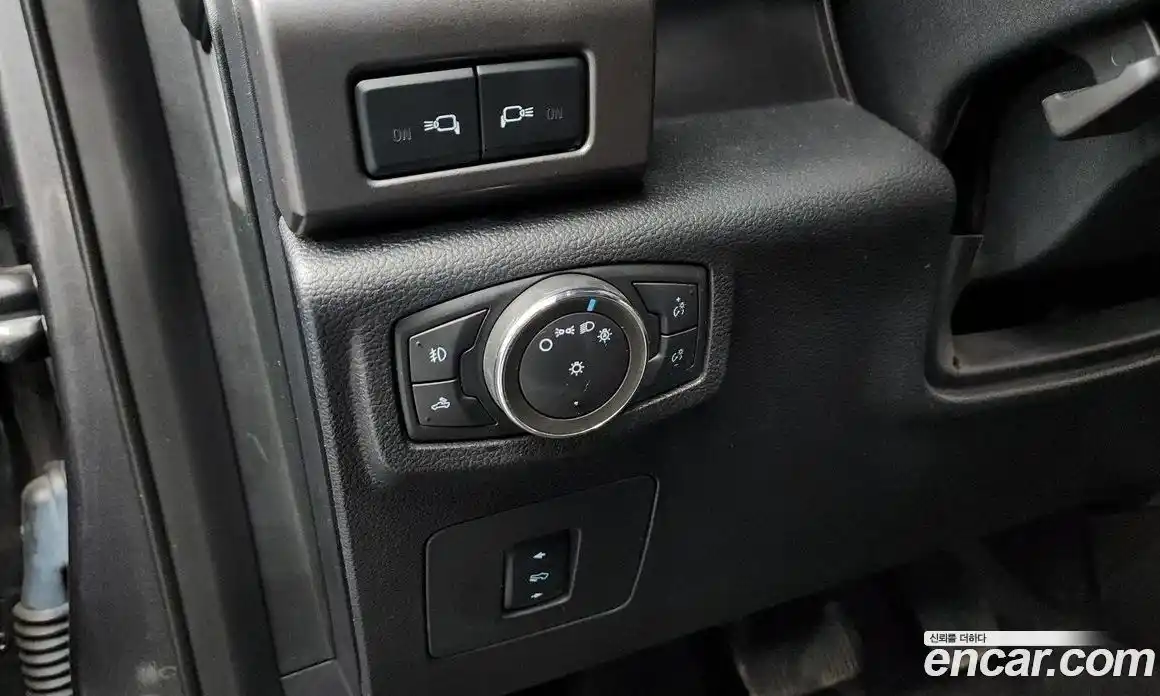 Ford F150 2016 5.0 Автомат в Москве № 748632, фото 17