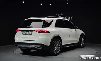 Mercedes-Benz GLE-Class 2021 1.9 Автомат в Москве № 748984, миниатюра 2