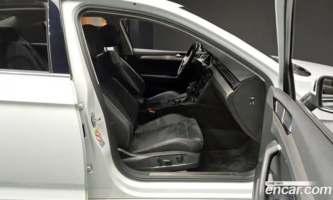 Volkswagen Passat 2021 2.0 Автомат в Москве № 749955, фото 11