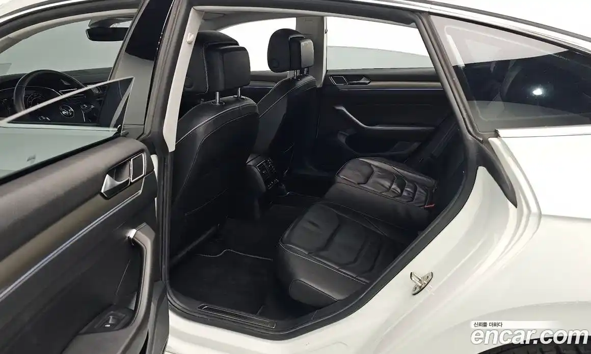 Volkswagen Arteon 2019 2.0 Автомат в Москве № 750087, фото 12