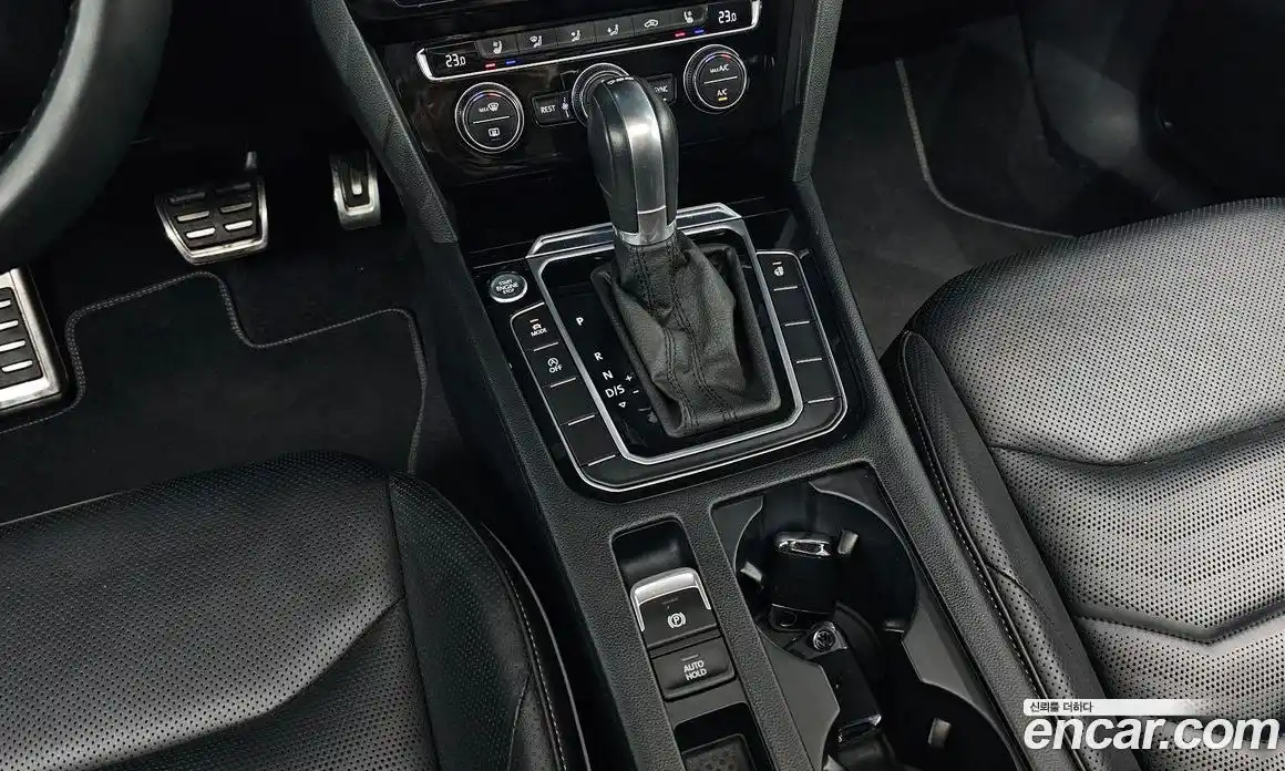 Volkswagen Arteon 2019 2.0 Автомат в Москве № 750087, фото 9