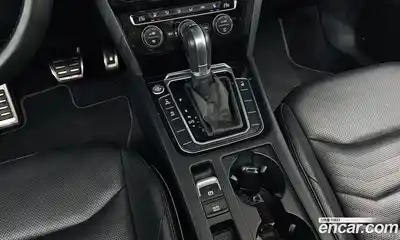 Volkswagen Arteon 2019 2.0 Автомат в Москве № 750087, миниатюра 9