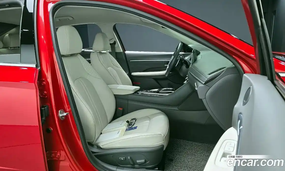 Hyundai Sonata 2021 2.0 Автомат в Москве № 756017, фото 9