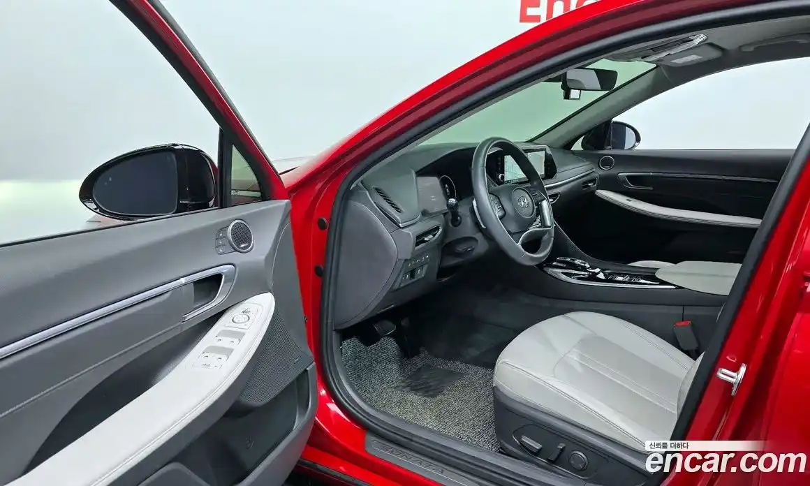 Hyundai Sonata 2021 2.0 Автомат в Москве № 756017, фото 10