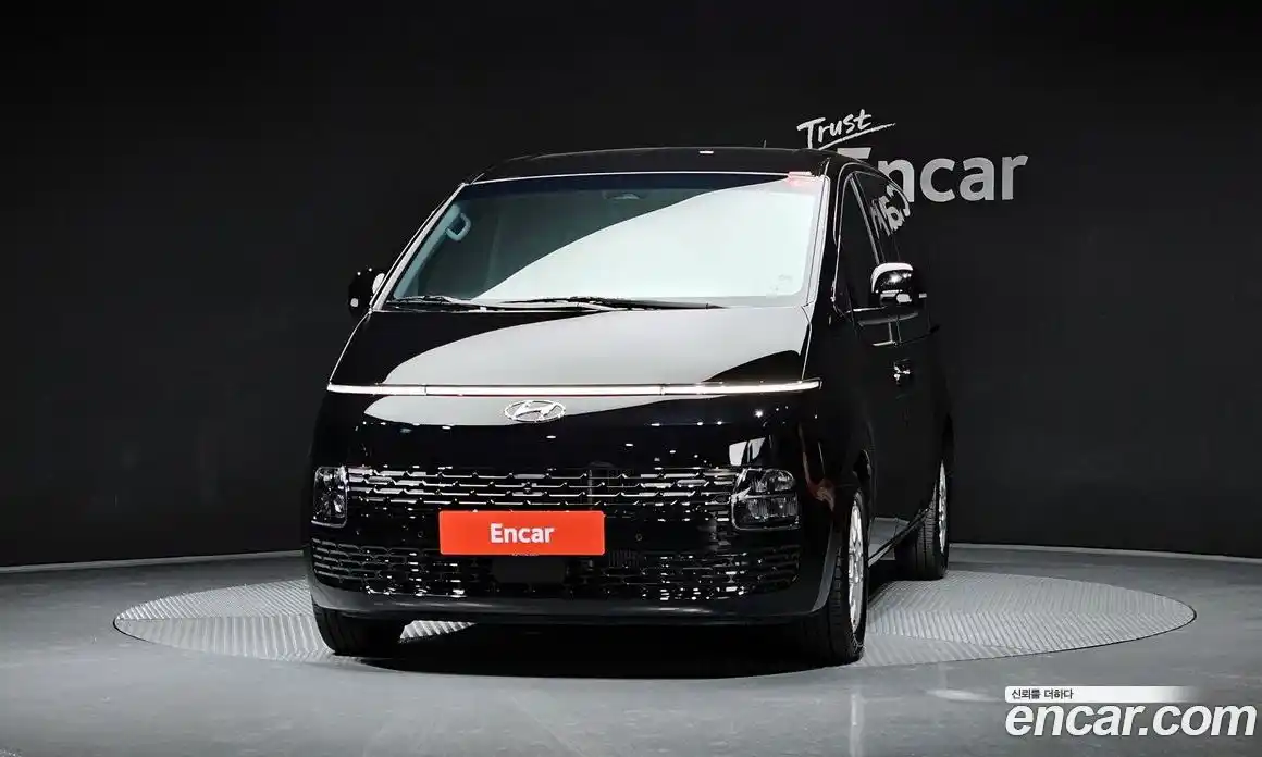 Hyundai Staria 2024 2.2 Автомат в Москве № 756348, фото 3