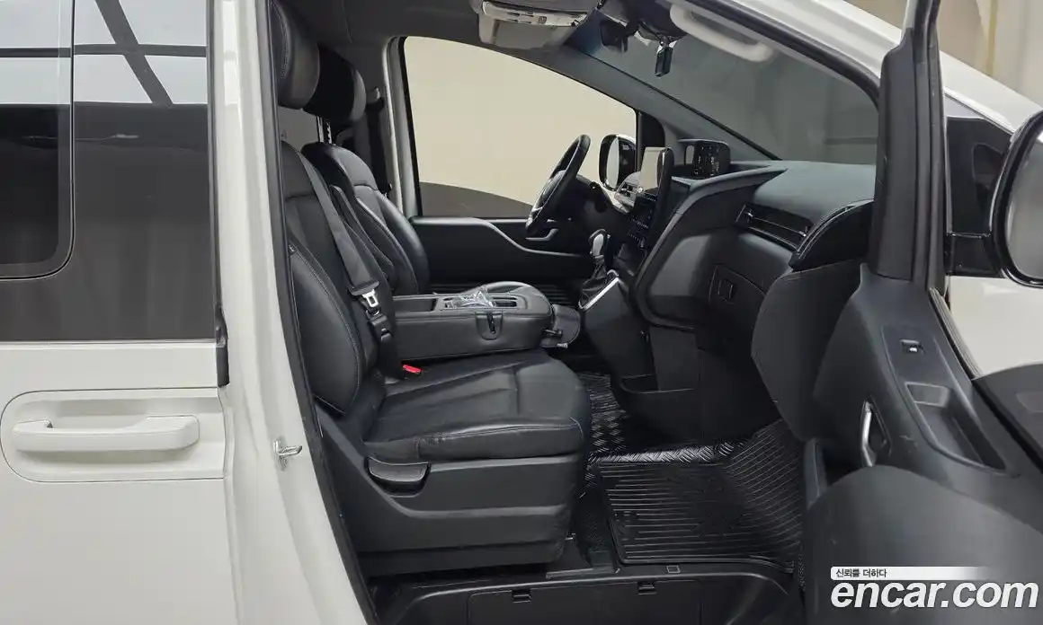 Hyundai Staria 2025 2.2 Автомат в Москве № 756376, фото 11