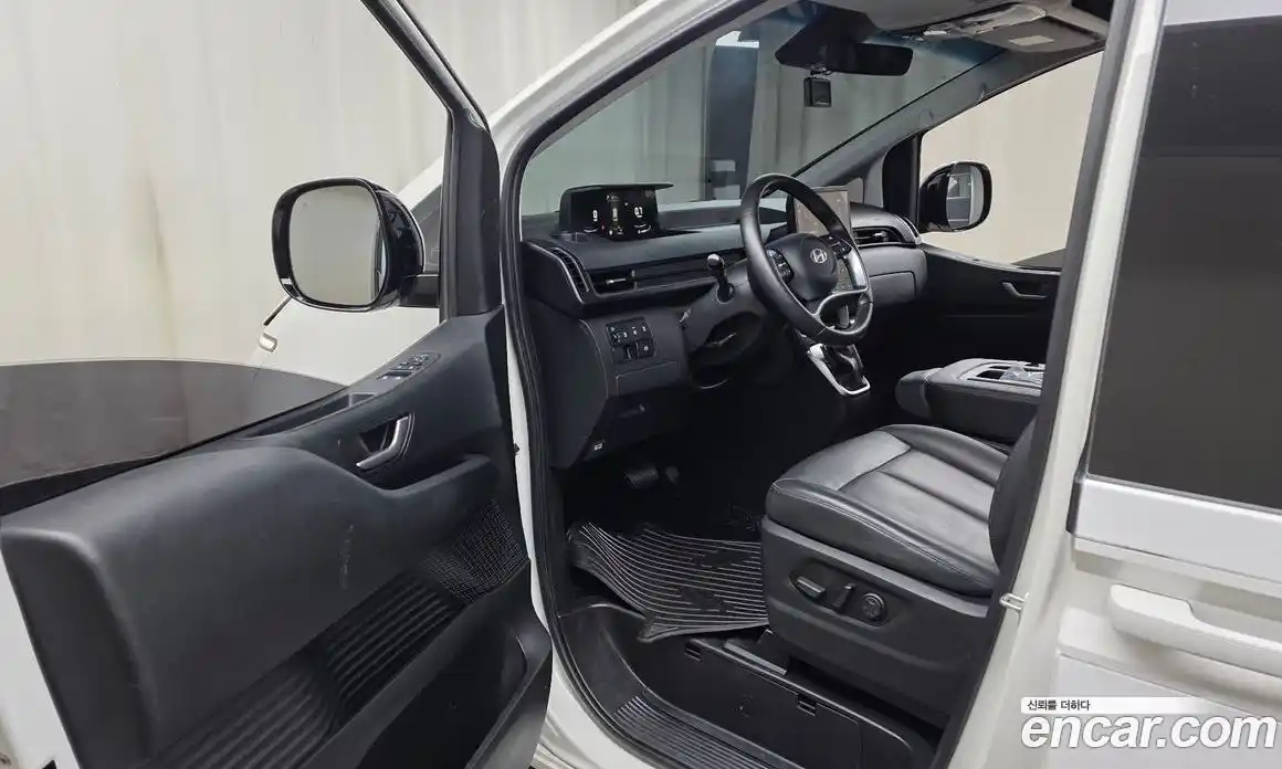 Hyundai Staria 2025 2.2 Автомат в Москве № 756376, фото 10