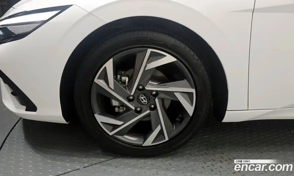 Hyundai Avante 2024 1.6 Автомат в Москве № 756486, фото 5