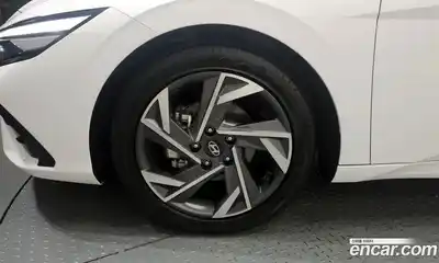 Hyundai Avante 2024 1.6 Автомат в Москве № 756486, миниатюра 5