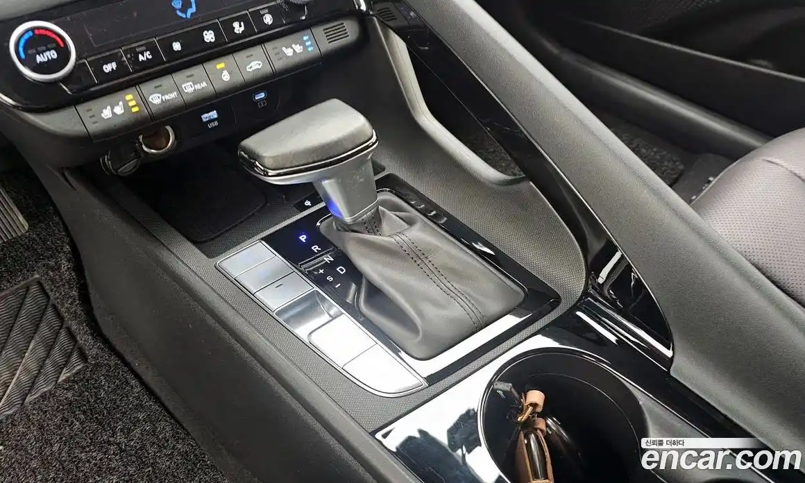 Hyundai Avante 2024 1.6 Автомат в Москве № 756486, фото 9