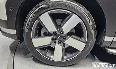 Hyundai Santa Fe 2024 2.5 Автомат в Москве № 756622, миниатюра 5