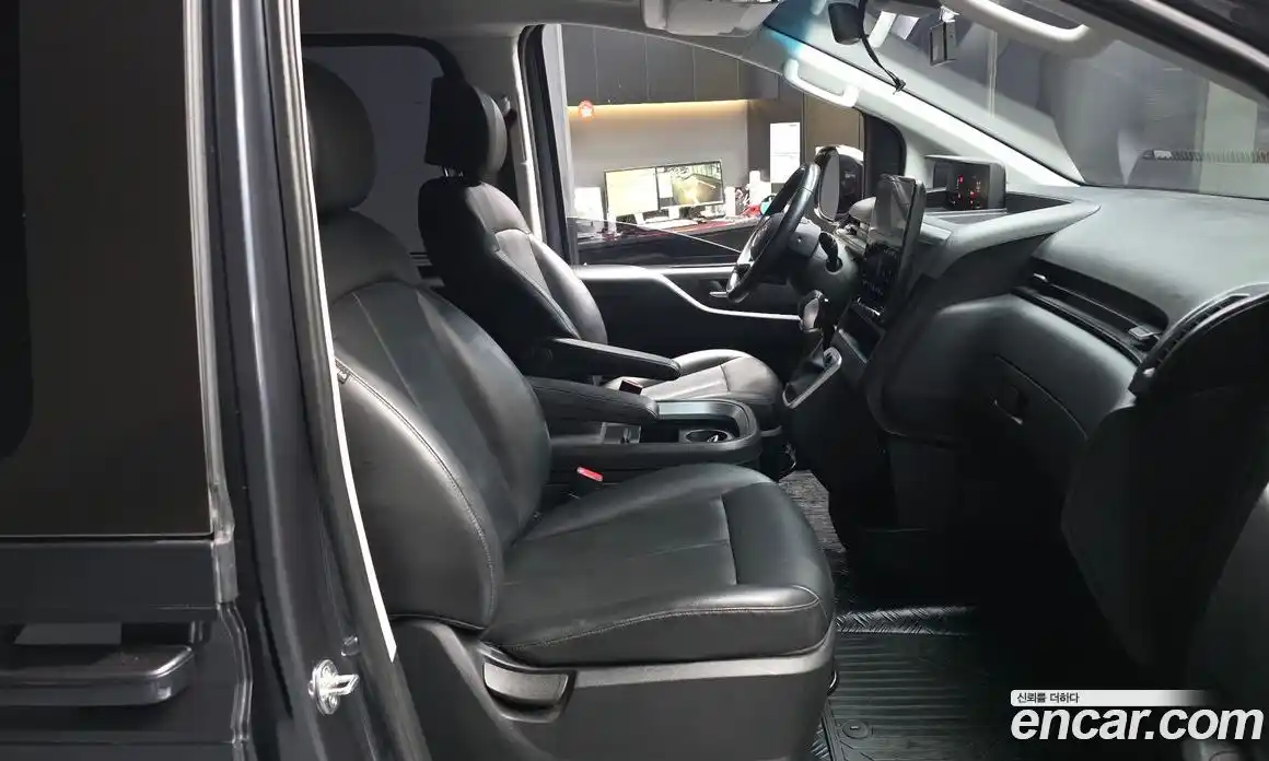 Hyundai Staria 2023 2.2 Автомат в Москве № 756825, фото 11
