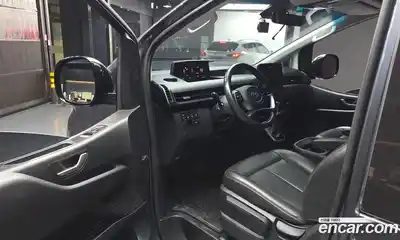 Hyundai Staria 2023 2.2 Автомат в Москве № 756825, миниатюра 10