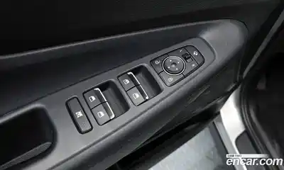 Hyundai Santa Fe 2019 2.0 Автомат в Москве № 756885, миниатюра 11