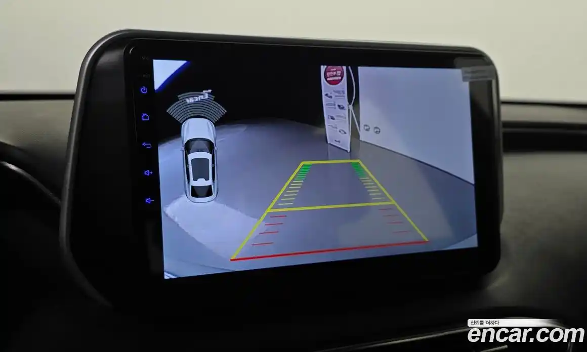 Hyundai Santa Fe 2019 2.0 Автомат в Москве № 756885, фото 15