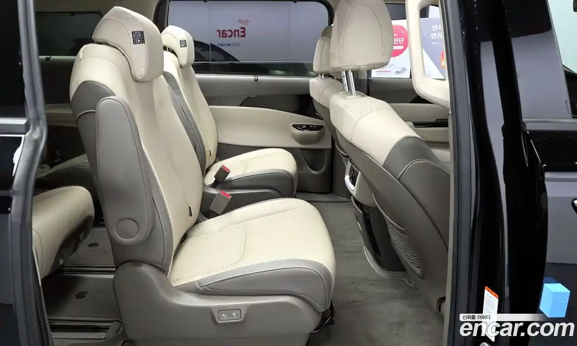 Kia Canival 2023 2.2 Автомат в Москве № 757244, фото 12