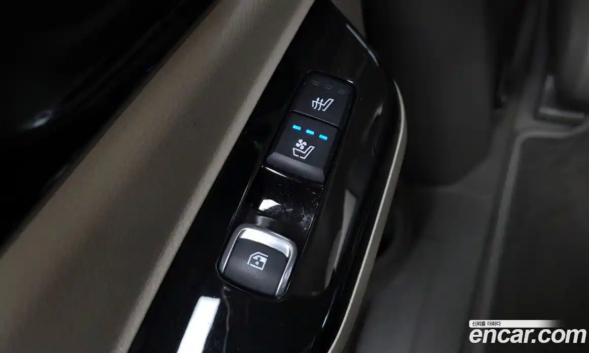 Kia Canival 2023 2.2 Автомат в Москве № 757244, фото 19