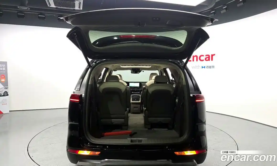 Kia Canival 2023 2.2 Автомат в Москве № 757244, фото 20