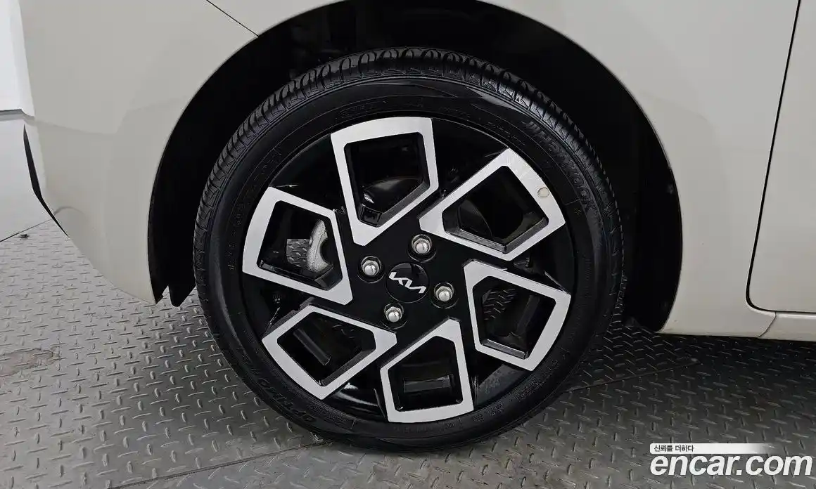 Kia Ray 2023 1.0 Автомат в Москве № 757263, фото 4