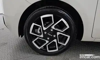 Kia Ray 2023 1.0 Автомат в Москве № 757263, миниатюра 4