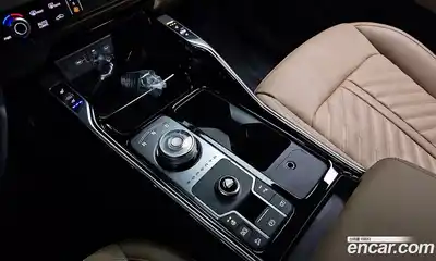 Kia Sorento 2023 1.6 Автомат в Москве № 757327, миниатюра 9