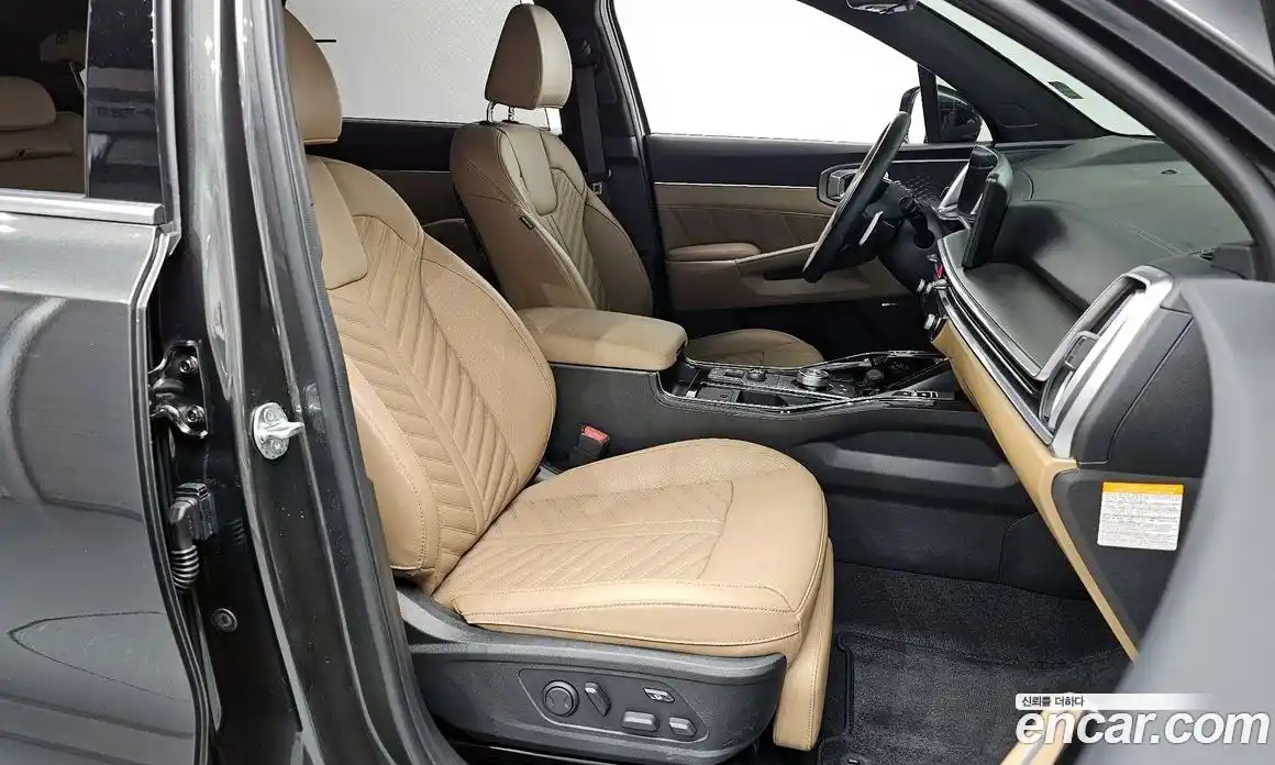 Kia Sorento 2023 1.6 Автомат в Москве № 757327, фото 10