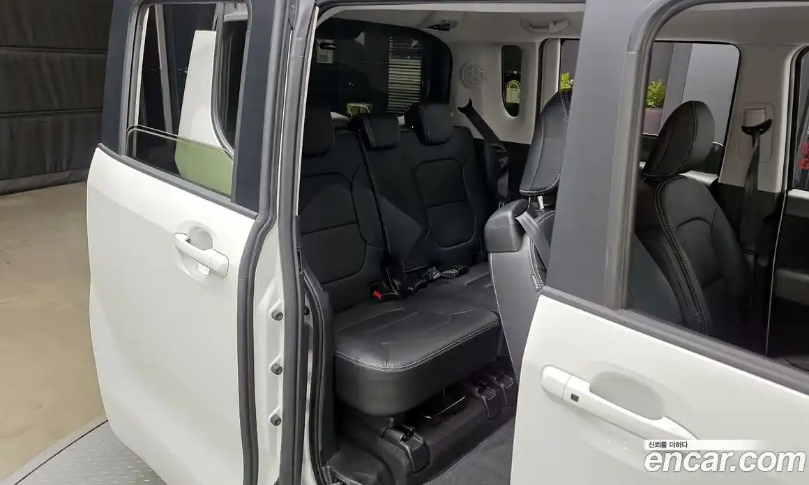 Kia Ray 2024 1.0 Автомат в Москве № 757660, фото 12