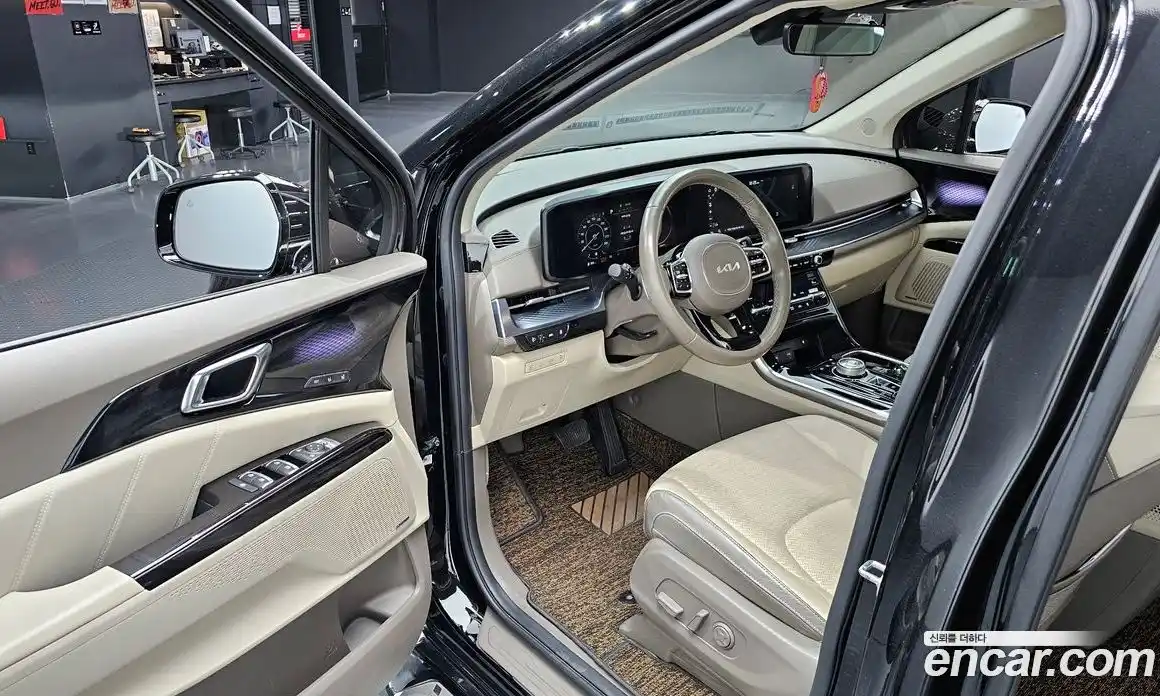 Kia Canival 2023 3.5 Автомат в Москве № 757893, фото 11